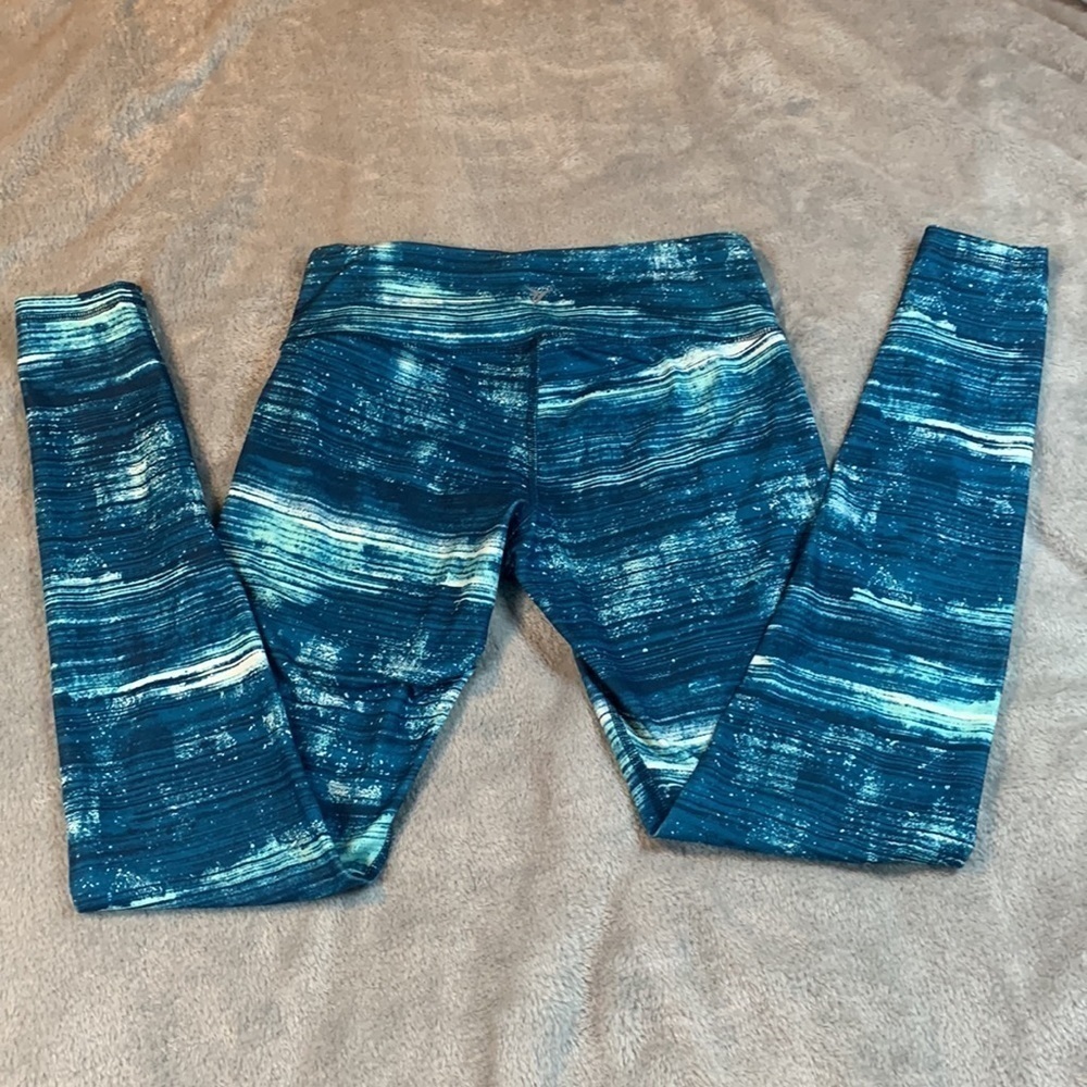 Old Navy Active Yoga Pants - Picture 5 of 5